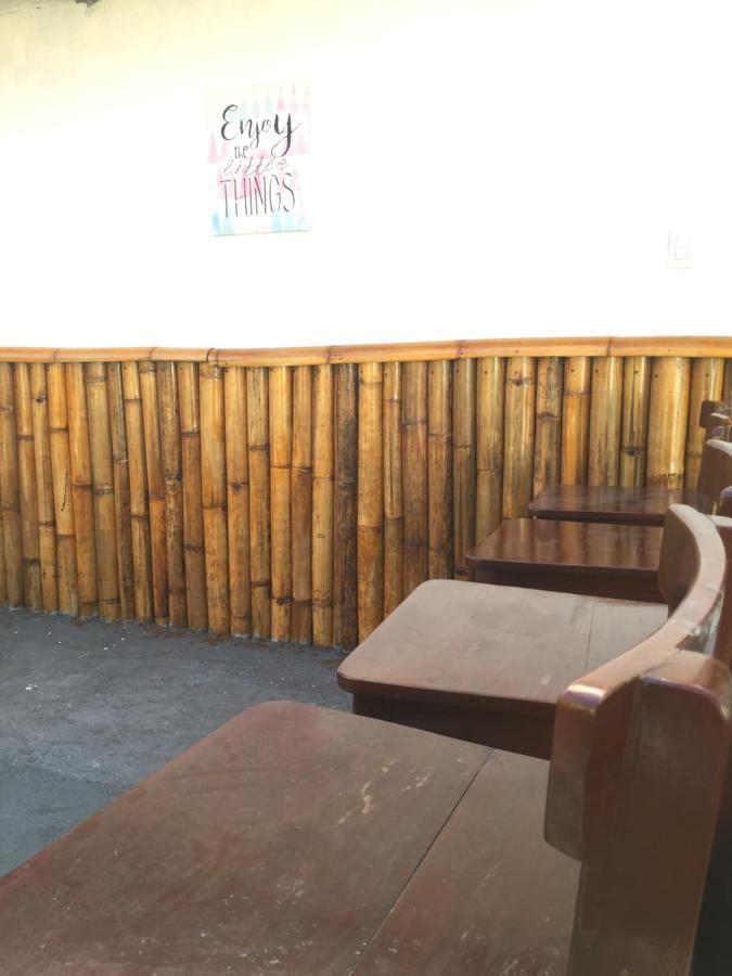 Bohemian Bohol Hostel Панглао Екстериор снимка